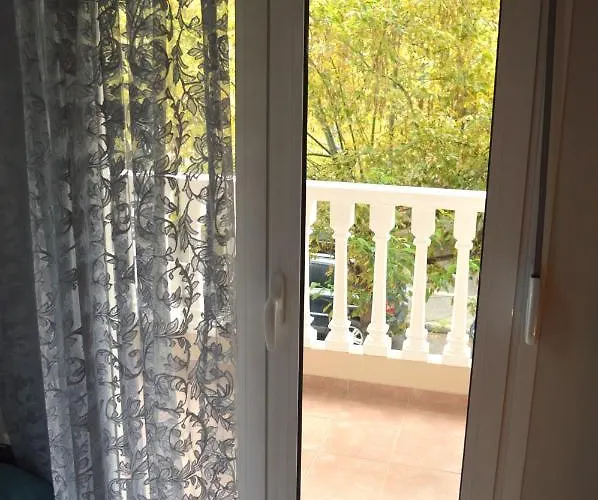 μοντέρνο στο κέντρο της λάρισας * Yenişehir